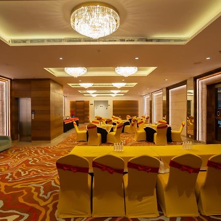 Celebrant Hotel Bénarès Extérieur photo